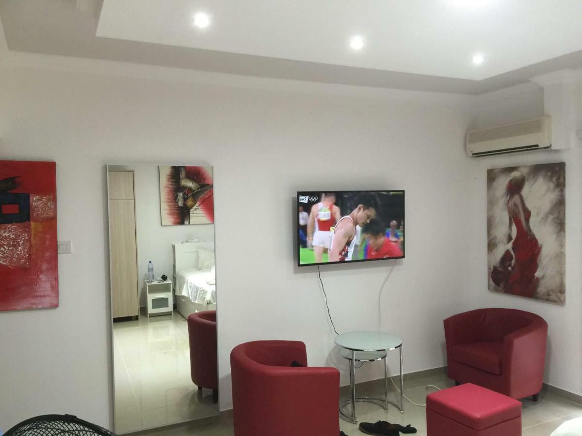 Paphos Gardens Studio Suite Ngoại thất bức ảnh