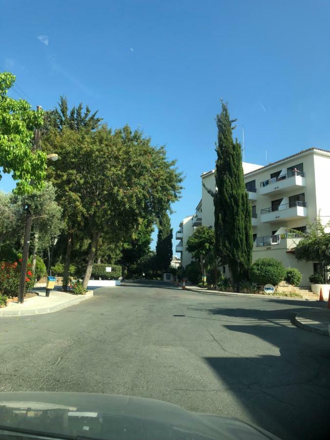 Paphos Gardens Studio Suite Ngoại thất bức ảnh