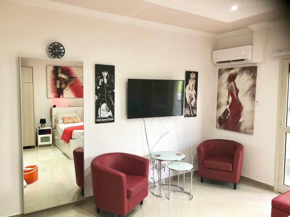 Paphos Gardens Studio Suite Ngoại thất bức ảnh