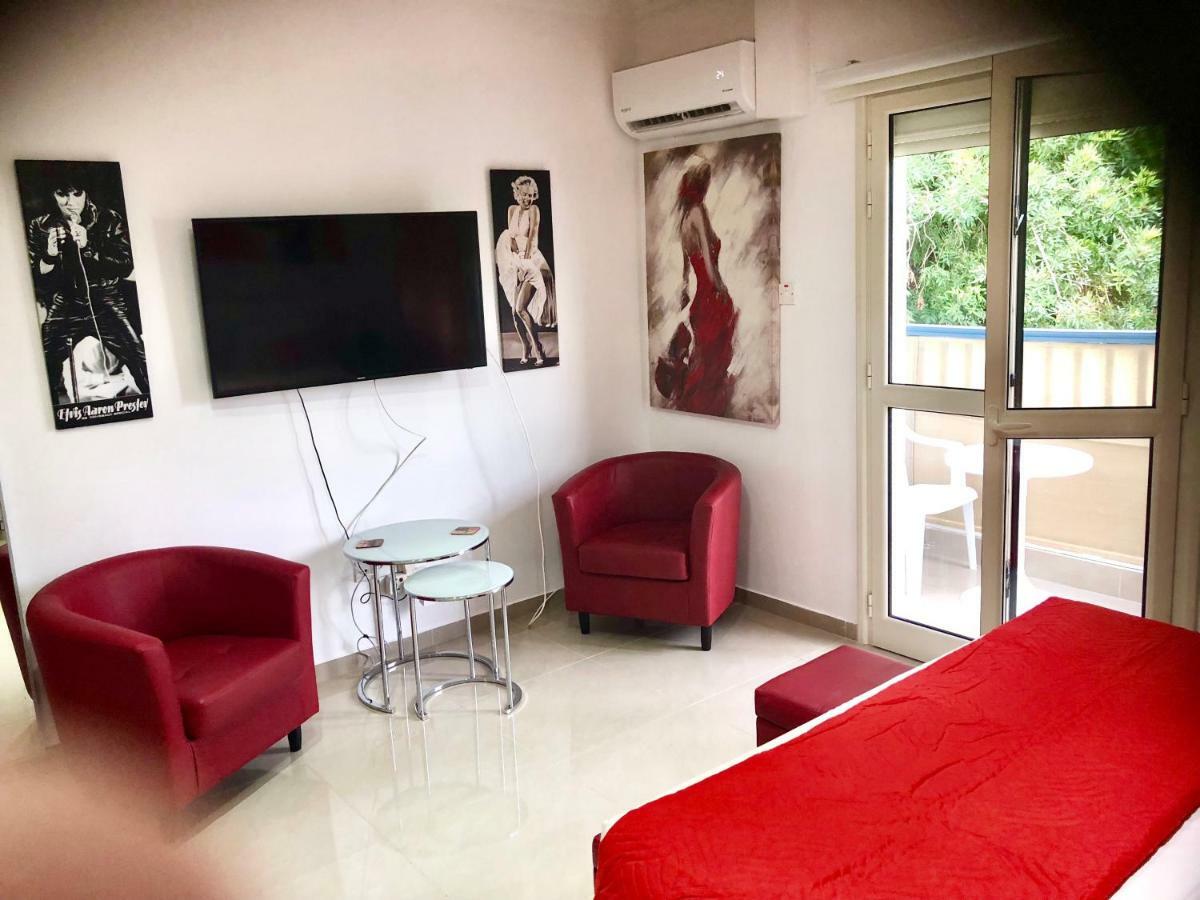 Paphos Gardens Studio Suite Ngoại thất bức ảnh